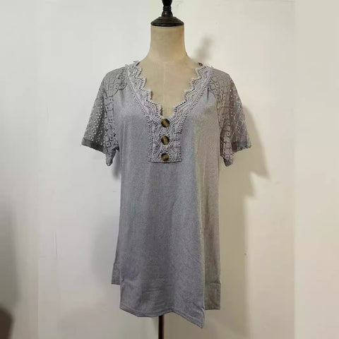 Bequemer und lässiger Pullover mit V-Ausschnitt und kurzen Ärmeln und Spitzennähten M300159 