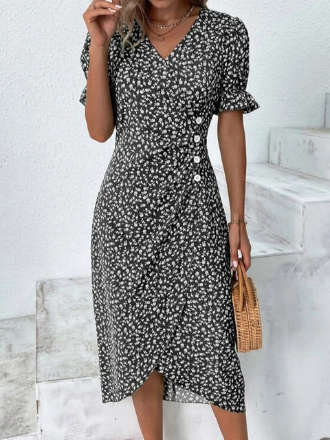 Kleid mit geometrischen Collage-Blasenärmeln und unregelmäßigem Saum, m301272 