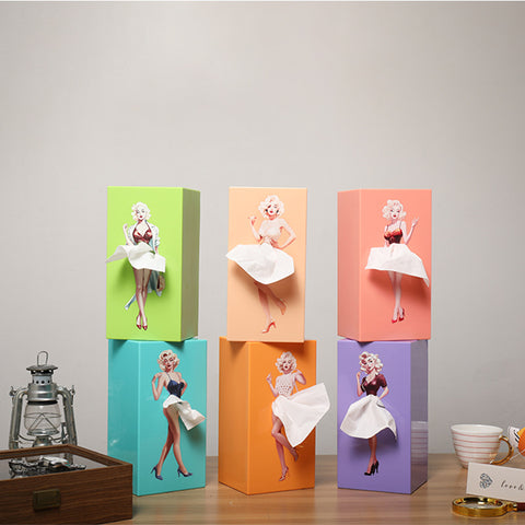 Cartoon Anime Mädchen Taschentuchbox Fliegender Rock Taschentuchbox Pod Rock Mädchen Gesicht Pumpkarton Niedliche Desktop-Dekoration m5010683