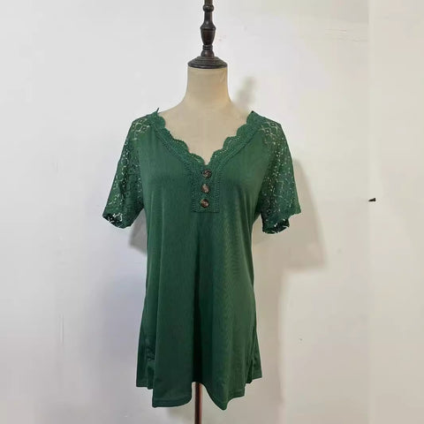 Bequemer und lässiger Pullover mit V-Ausschnitt und kurzen Ärmeln und Spitzennähten M300159 
