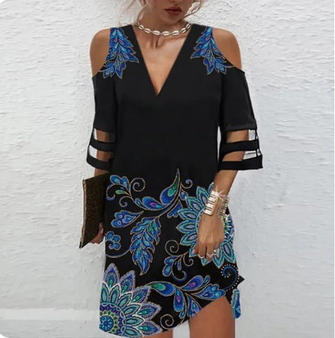 Kleid mit V-Ausschnitt, Positionierung, Blumen-Netznähten und halblangen Ärmeln M300180 