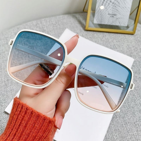 Große quadratische Rahmen-Sonnenschutz-Mode-Gezeiten-Sonnenbrille mit Anti-Ultraviolett-Farbverlauf m5010680