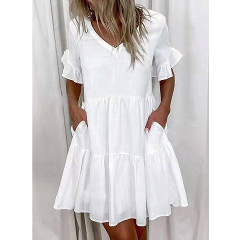 Kurzes Kleid mit Rüschen und Taschen und Print M300182 
