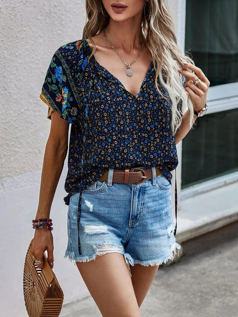 Chemise ample à manches courtes et col en V, style décontracté et célèbre, m300885 