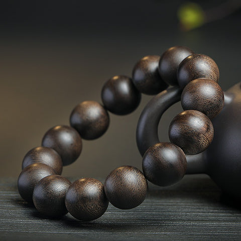 Untergetauchtes indonesisches Darakan-Adlerholz-Buddha-Perlenarmband 108 Rosenkranzperlen 8 mm altes Material Adlerholzarmband m3331276 