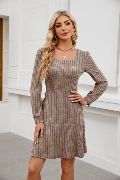 Kleid mit quadratischem Ausschnitt und Laternenärmeln, Puppentasche, langärmliges Kleid m300921 