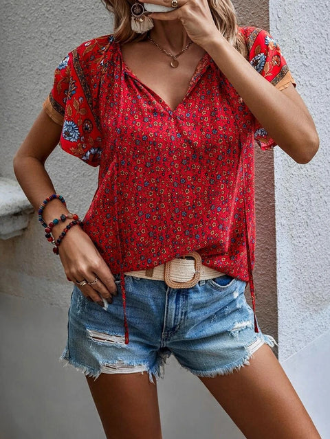 Chemise ample à manches courtes et col en V, style décontracté et célèbre, m300885 