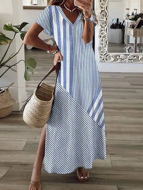 Kleid mit V-Ausschnitt und Schlitz und Streifenmuster m301462 