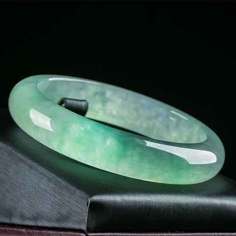 Myanmar Armband Damen Mädchen Naturprodukt feines Armband kleines Eis schwimmend grün hellgrün Jade Armband grün m3331244