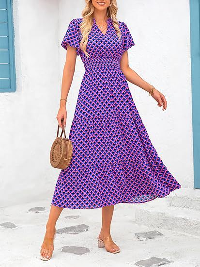 Robe plissée à col en V et manches courtes imprimée m300104 