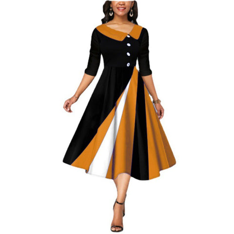 Langes Kleid mit 3D-gedrucktem Pendel und Fünfviertelärmeln und Knopfverzierung, m300864 