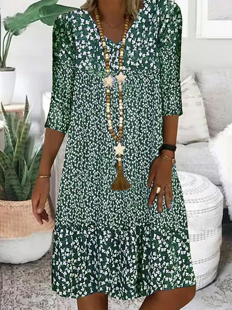 Sommerkleid mit V-Ausschnitt und bedruckten Ärmeln m300063 