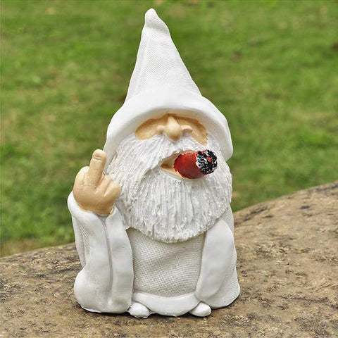 Gartenstatue aus rauchendem Zwergharz, Kunsthandwerk eines weißen bärtigen älteren Mannes m3330989 