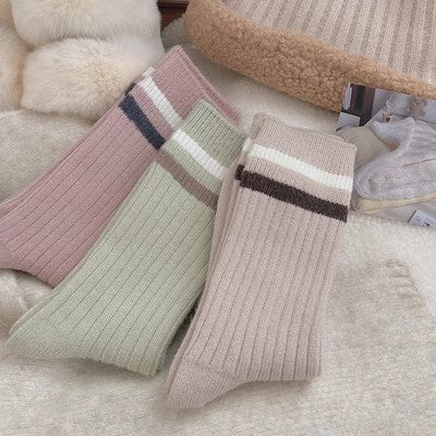 Gestreifte Plüschsocken, verdickte warme lange Socken aus reiner Baumwolle m1915010462