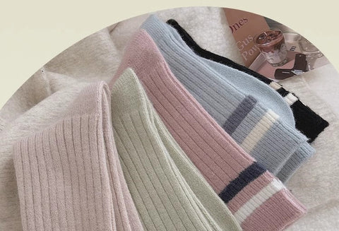 Gestreifte Plüschsocken, verdickte warme lange Socken aus reiner Baumwolle m1915010462
