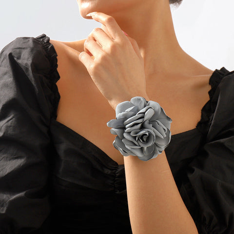 Geometrisches Halsketten-Armband, elegante und romantische Halskette aus Stoff mit Rosenbeflockung m1915010513